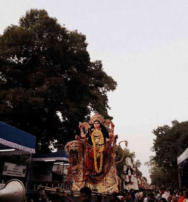 Jagadhatri Puja At Chandannagar – Carnival Of Lights