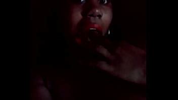 Quién quiere chuparme las tetas XVIDEOS