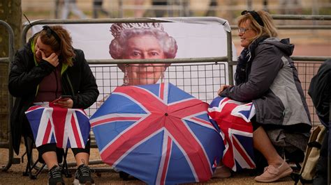 El Fervor Por Despedir A Isabel II En Londres