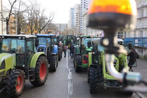 Strasbourg Pas De Transition Sous Pression 250 Agriculteurs En