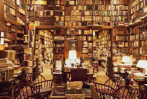 Biblioteca Di Casa Di Umberto Eco A Milano