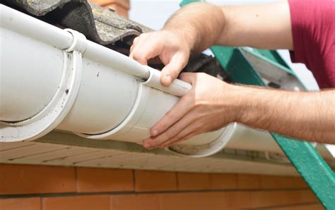 How To Fix Leaking Gutters A Pro S Guide For