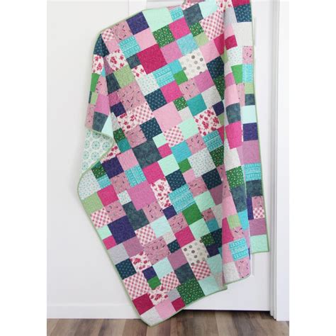 Fat Quarter Friday Quilt Pattern