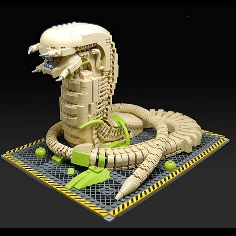 Predalien Chestburster By Carlos Valero Via Flickr Follow 👉tkbricks👈