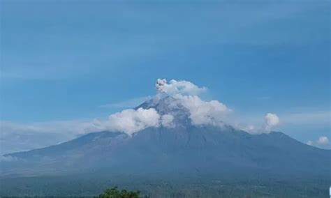 Gunung Semeru Erupsi Beberapa Kali Dalam Sehari