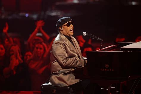 Stevie Wonder Cumple Años La Ceguera A Los Días De Nacer Su Talento