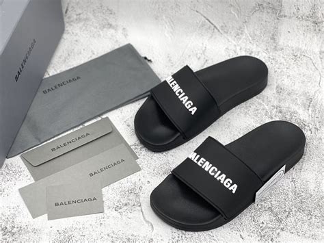 Top 6 dép balenciaga mới nhất năm 2022