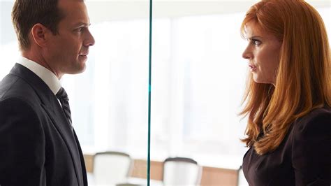 Suits 100th Episode: Sarah Rafferty Explains Donna's Feelings for ...