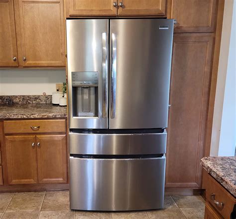 Frigidaire Gallery Refrigerator Review: Is it Worth It? - Tested by Bob ...