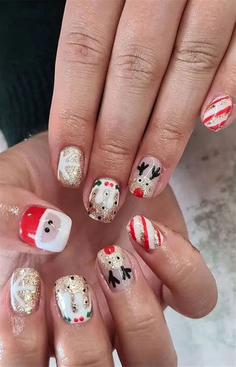 Christmas Nails Artist Hue