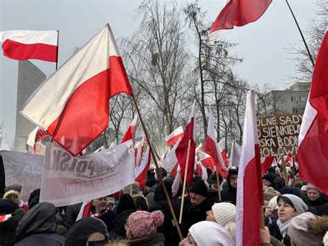 Warszawa Protest Wolnych Polak W Radiomaryja Pl