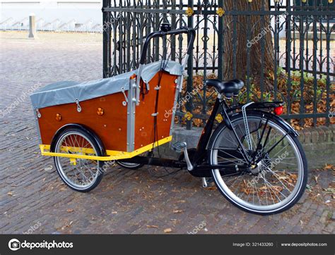 Fahrr Der Mit Vorderwagen In Holland Europa Stockfotografie