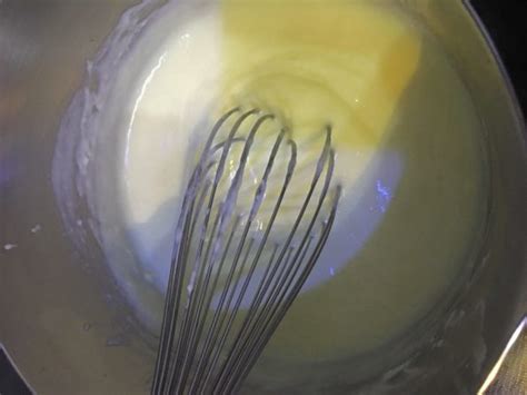 Vanilla Egg Custard Sauce For Bread Puddings And Desserts