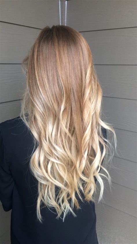 Pin By Stefani On Hair Nails Fashion Honey Blonde Hair Balayage