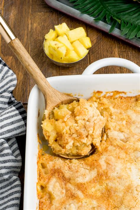 Easy Pineapple Dump Cake Recipe By Blackberry Babe