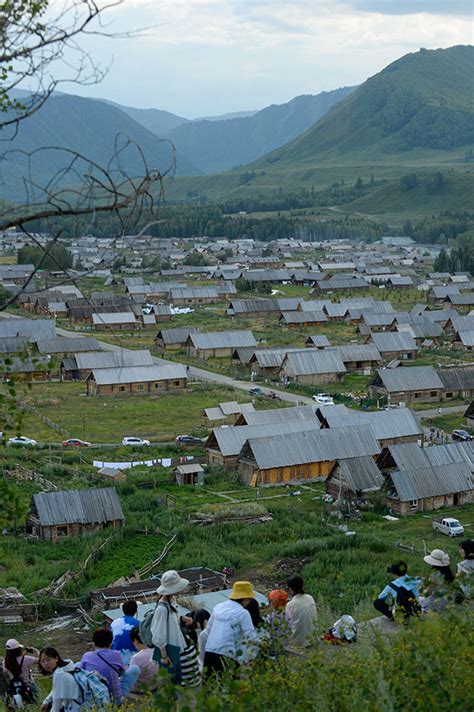 Summer Scenery In Xinjiang Village Attracts Tourists Chinadaily Cn