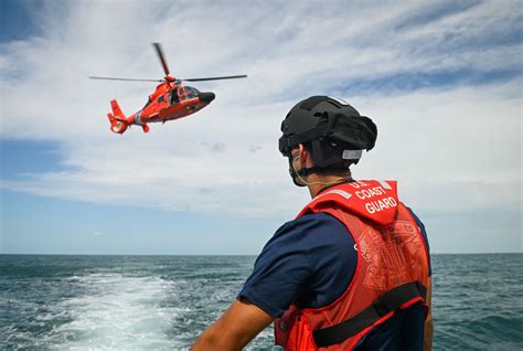 Dvids Images U S Coast Guard Station Marathon Conducts Helicopter