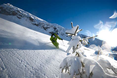 Guide to La Clusaz skiing holidays