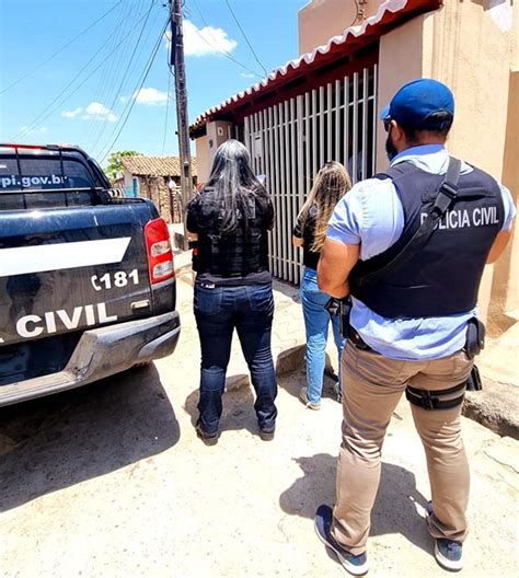 Polícia visita 30 residências em Teresina para verificar crimes contra