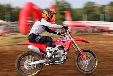 Prueba Presentación Internacional Honda CRF250R 2022 Moto1Pro