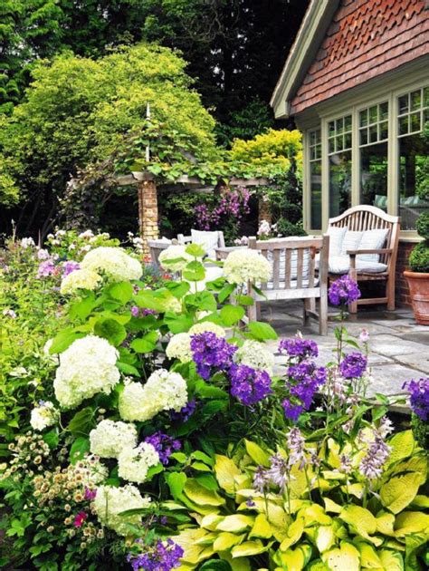 18 Excellent Landscaping With Hydrangea Ideas