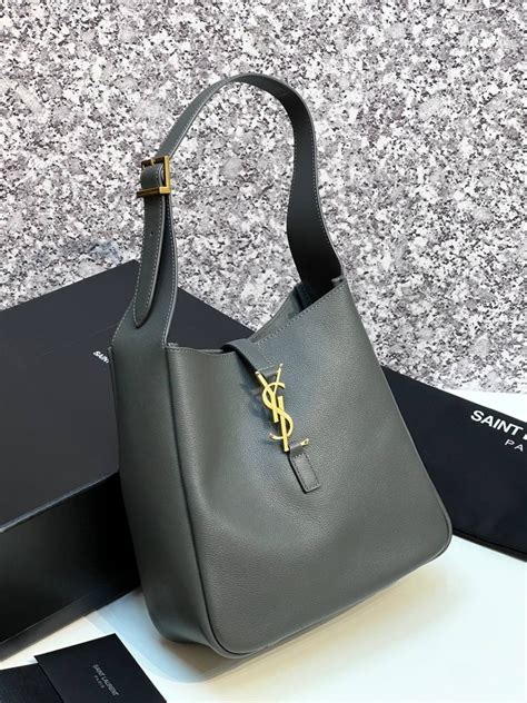 Yves Saint Laurent сумка #740833QE в интернет-магазине GLOBESTYLE - Москва