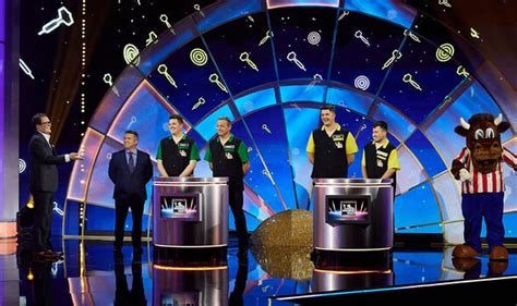 Alan Carr's Epic Gameshow viewers fume at iconic quiz reboot 'Ruined it ...