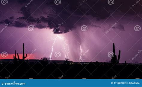 Monsoon Storm with Lightning in the Arizona Desert Stock Photo - Image of rain, tucson: 171722382