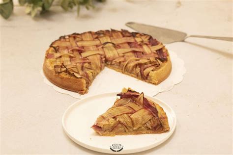 Tarte Amandine à La Rhubarbe Recette Facile