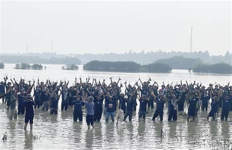 Paragonian Berkontribusi Lestarikan Lingkungan Dengan Menanam Pohon