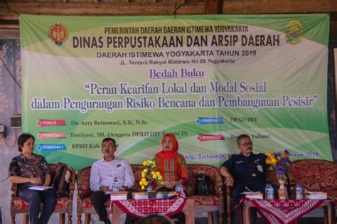 Bedah Buku Peran Kearifan Lokal Dan Modal Sosial Dalam Pengurangan