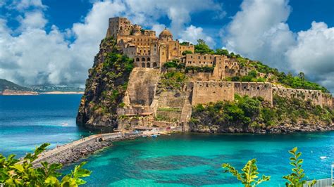 Ischia Storia E Leggende Sulle Origini Dell Isola Di Pithecusa