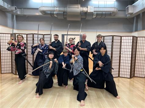 Experiencia Samurai En Tokioharajukusamurai Ve Getyourguide