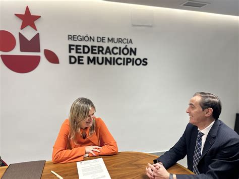 La Federación de Municipios de la Región de Murcia e Inserta Empleo