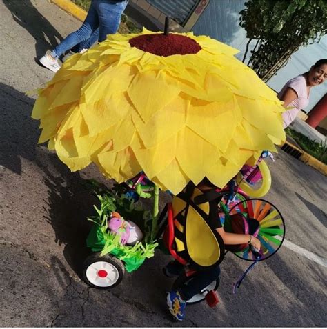 Desfile De Primavera Arreglo De Girasol DesfileDePrimavera Girasoles