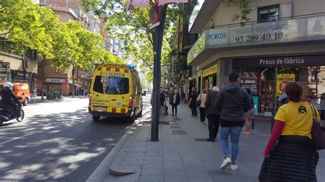 Grup D Habitatge De Sants On Twitter Insisten En Desahuciar Mientras