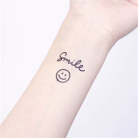 刺青紋身貼紙 Smile 笑臉 Surprise Tattoos 2入 Surprise 紋身便利店｜紋身貼紙刺青貼紙人氣榜 Pinkoi