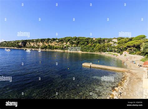 Saint Jean Cap Ferrat Beach Hi Res Stock Photography And Images Alamy