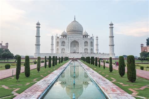 Premium Photo | Agra city taj mahal india