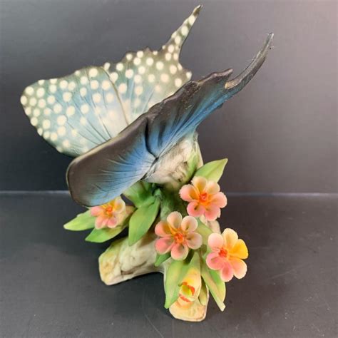 LOT 91R Capodimonte Butterfly Blu Jay On Egg Shell Robin On Egg