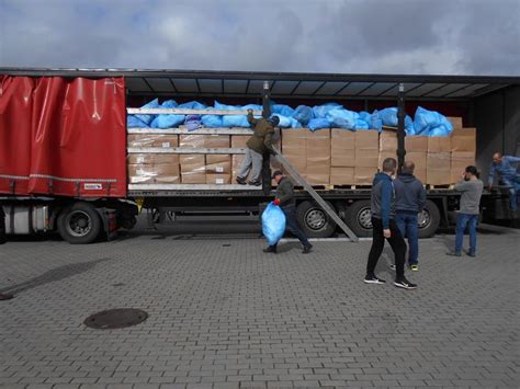 Dziś do kołobrzeskiego PCK dotarł transport z pomocą ze Szwajcarii OK