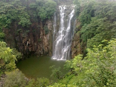 Patalpani waterfall: Photos of Indore | Pictures of Famous Places ...