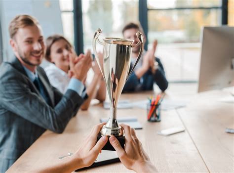 Premiação vantagens tipos e por que premiar os colaboradores da sua