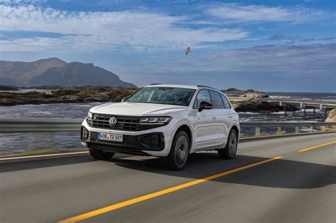 Volkswagen Touareg (2024) Price & Specs