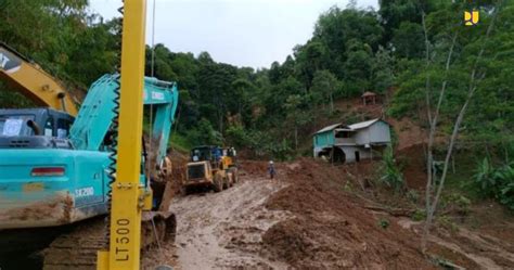 Kementerian PUPR Buka Akses Daerah Terisolir Di Sukajaya Bogor Mimbar