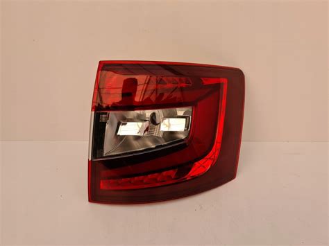 LAMPA PRAWA OCTAVIA III 3 LIFT KOMBI 5E9945208 13029502910