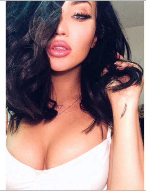 Natalie Halcro Instagram Breasts Hotgirlpic