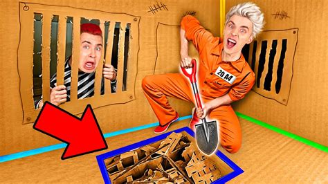 Box Fort Prison Escape Challenge Youtube