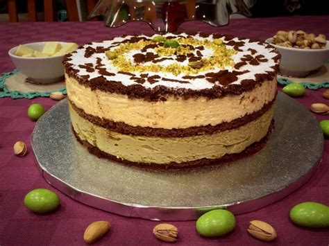 Torta Bavarese Al Pistacchio E Cioccolato Bianco Pasticci Di Bollicine