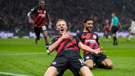 Bayern Munich's unbeaten start ended by clinical Eintracht Frankfurt ...